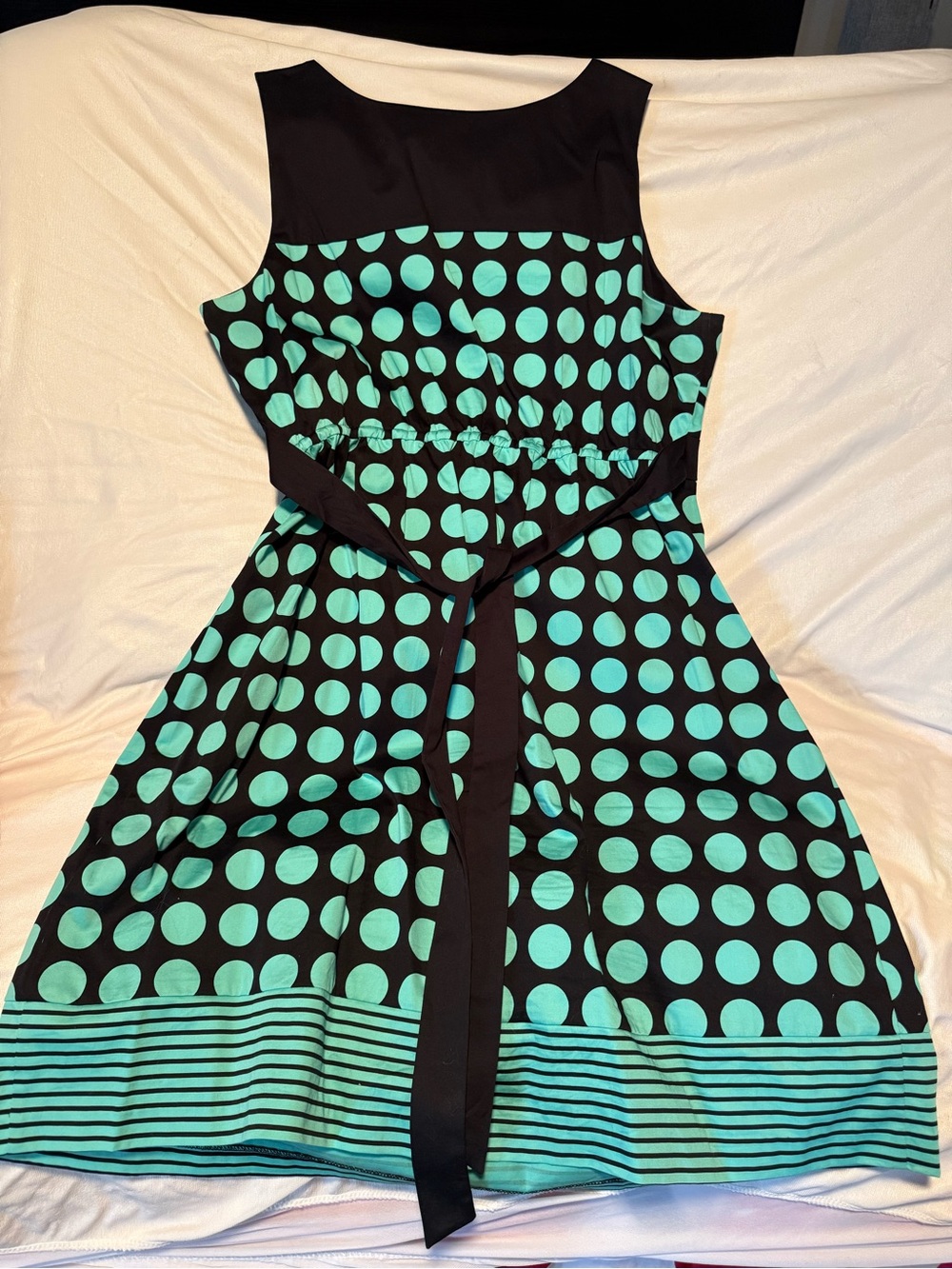 Black & Teal Polka Dot Fit-and-Flare Maternity Dress - Picture 4 of 5